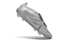 Carregar imagem no visualizador da galeria, Adidas Predator 26 Elite Tongue FG
