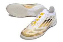 Carregar imagem no visualizador da galeria, Adidas F50 Elite Futsal IC - Dourada
