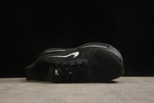 Carregar imagem no visualizador da galeria, NIKE VOMERO PREMIUM
