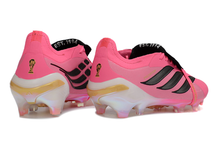 Carregar imagem no visualizador da galeria, Adidas Predator 26 Elite Tongue FG - Rosa
