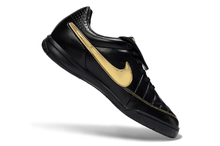 Carregar imagem no visualizador da galeria, Nike Tiempo Ronaldinho R10 Futsal - Preto Dourado
