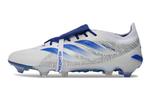 Carregar imagem no visualizador da galeria, Adidas Predator 26 Elite Tongue FG

