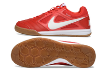 Carregar imagem no visualizador da galeria, Nike SB Gato Futsal - Vermelho
