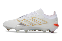 Carregar imagem no visualizador da galeria, Adidas Predator 26 Elite FG - Branco

