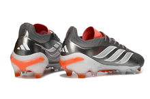 Carregar imagem no visualizador da galeria, Adidas Predator 26 Elite FG - Finishers Steel
