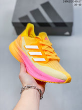 Carregar imagem no visualizador da galeria, Tênis Adidas Ultra Boost Light
