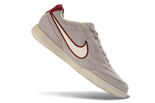 Carregar imagem no visualizador da galeria, Nike Tiempo Street Gato Futsal - Cinza Vermelho
