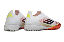 Carregar imagem no visualizador da galeria, Adidas F50 Elite Laceless Society - Pure Victory

