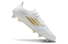 Carregar imagem no visualizador da galeria, Adidas F50 Elite SG - Branco Dourado
