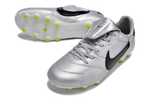 Carregar imagem no visualizador da galeria, Nike Premier 3 FG Elite - Prata
