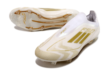 Carregar imagem no visualizador da galeria, Adidas F50 Elite Laceless FG - Branco Dourado
