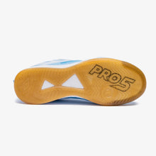 Carregar imagem no visualizador da galeria, Chuteira Futsal Umbro Pro 5 Bump
