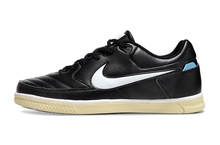 Carregar imagem no visualizador da galeria, Nike Gato Futsal - Preto
