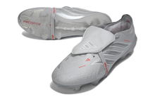 Carregar imagem no visualizador da galeria, Adidas Predator 26 Elite Tongue FG
