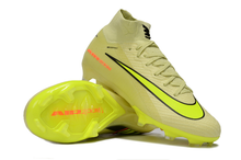Carregar imagem no visualizador da galeria, Nike Feminina Air Zoom Superfly 9 FG Elite - Verde
