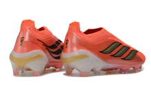 Carregar imagem no visualizador da galeria, Adidas Predator 26 Elite LL FG - Road to Glory
