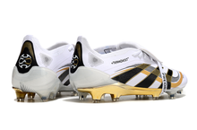 Carregar imagem no visualizador da galeria, Adidas Predator 25 Elite Tongue FG - Branco Dourado
