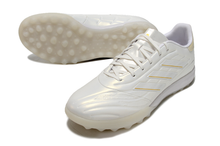 Carregar imagem no visualizador da galeria, Adidas Copa Pure .3 Society - Branco
