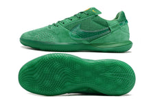 Carregar imagem no visualizador da galeria, Nike Street Gato Futsal - Verde
