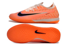 Carregar imagem no visualizador da galeria, Nike Phantom GX Elite Futsal - United Pack
