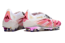 Carregar imagem no visualizador da galeria, Adidas Predator 25 Elite Tongue FG - Rosa
