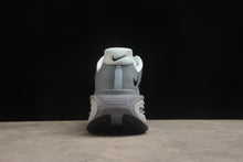 Carregar imagem no visualizador da galeria, NIKE VOMERO PREMIUM

