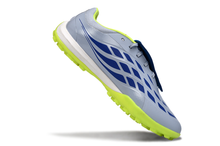 Carregar imagem no visualizador da galeria, Adidas Predator League 26 Society
