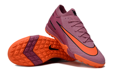 Carregar imagem no visualizador da galeria, Nike Air Zoom Mercurial Vapor 16 Elite TF - Scary Good
