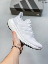 Carregar imagem no visualizador da galeria, Tênis Adidas Ultra Boost Light - CLIQUE PARA VER MAIS CORES
