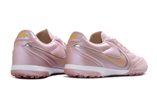 Carregar imagem no visualizador da galeria, Nike Tiempo Legend Ligera PRO Society
