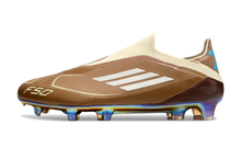 Carregar imagem no visualizador da galeria, Adidas F50 Elite Laceless FG - Messi x Bunny
