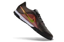 Carregar imagem no visualizador da galeria, Nike Tiempo Legend Maestro PRO Society - Hit up
