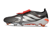 Carregar imagem no visualizador da galeria, Adidas Predator 26 Elite Tongue FG
