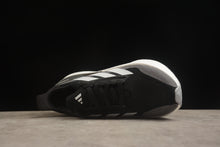 Carregar imagem no visualizador da galeria, ADIDAS ULTRABOOST 5X
