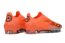 Carregar imagem no visualizador da galeria, Adidas F50 Elite Laceless FG - Laranja
