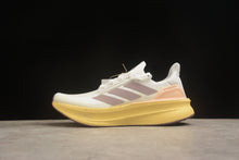 Carregar imagem no visualizador da galeria, ADIDAS ULTRABOOST 5X
