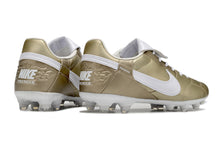 Carregar imagem no visualizador da galeria, Nike Premier 3 FG Elite - Dourado

