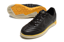 Carregar imagem no visualizador da galeria, Nike Gato Futsal - Preto Dourado
