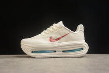 Carregar imagem no visualizador da galeria, NIKE VOMERO PREMIUM
