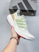 Carregar imagem no visualizador da galeria, Tênis Adidas Ultra Boost Light - CLIQUE PARA VER MAIS CORES
