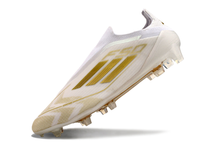 Carregar imagem no visualizador da galeria, Adidas F50 Elite Laceless FG - Branco Dourado
