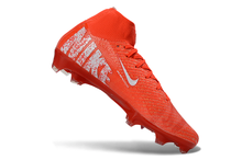 Carregar imagem no visualizador da galeria, Nike Air Zoom Superfly 10 Elite FG

