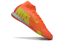 Carregar imagem no visualizador da galeria, Nike Air Zoom Mercurial Superfly 10 Elite Futsal - Laranja
