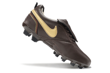 Carregar imagem no visualizador da galeria, Nike Tiempo Legend R10 Elite FG - Marrom
