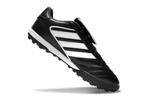 Carregar imagem no visualizador da galeria, Adidas Copa Gloro II Society - Preto
