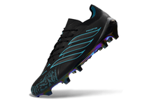 Carregar imagem no visualizador da galeria, Adidas Predator 26 Elite FG - Preto Azul
