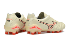 Carregar imagem no visualizador da galeria, Mizuno Morelia Neo IV FG - Amarelo
