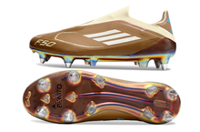 Carregar imagem no visualizador da galeria, Adidas F50 Elite Laceless SG - Messi x Bunny
