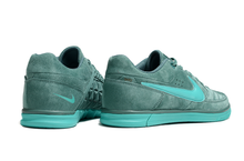 Carregar imagem no visualizador da galeria, Nike Gato Futsal - Verde

