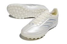 Carregar imagem no visualizador da galeria, Adidas Copa Pure III Society - Branco

